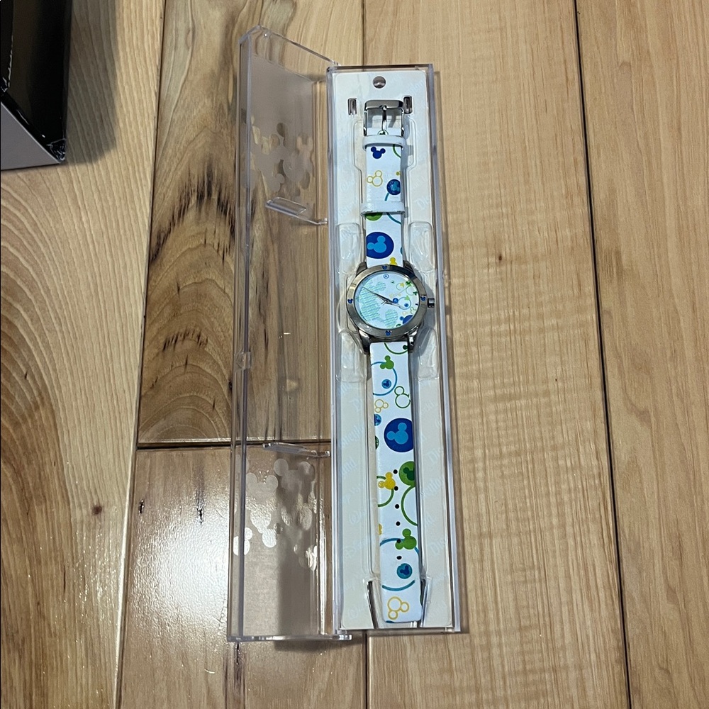 Disney Watch - Picture 3 of 11